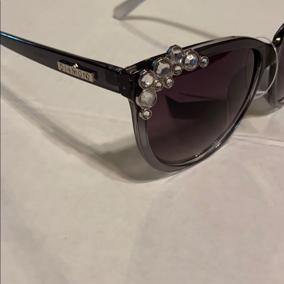 2 for $30 black to clear sunglasses w/ rhinestones - Picture 2 of 2